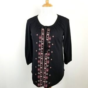 Maurices black embroidered shirt, sz M